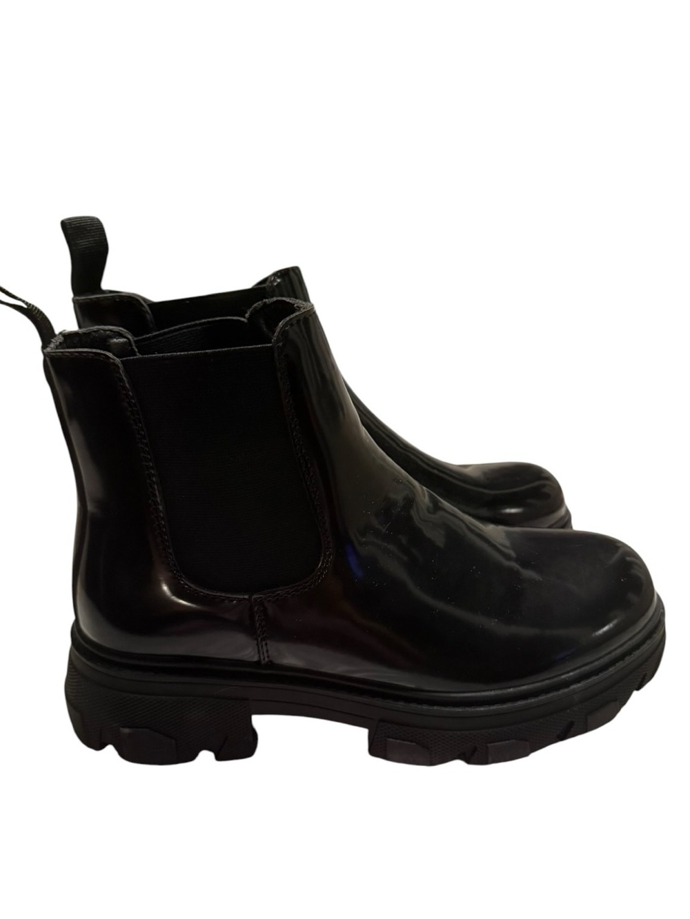 Cushionaire Black Patent Lug Sole Chelsea Boots Size 7.5 tried on